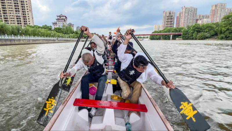 近日，江西撫州臨川區(qū)將舉辦“龍騰才鄉(xiāng) 舟耀臨水”2025臨川區(qū)龍舟文旅消費季暨“龍津里杯”第二屆端午龍舟賽。